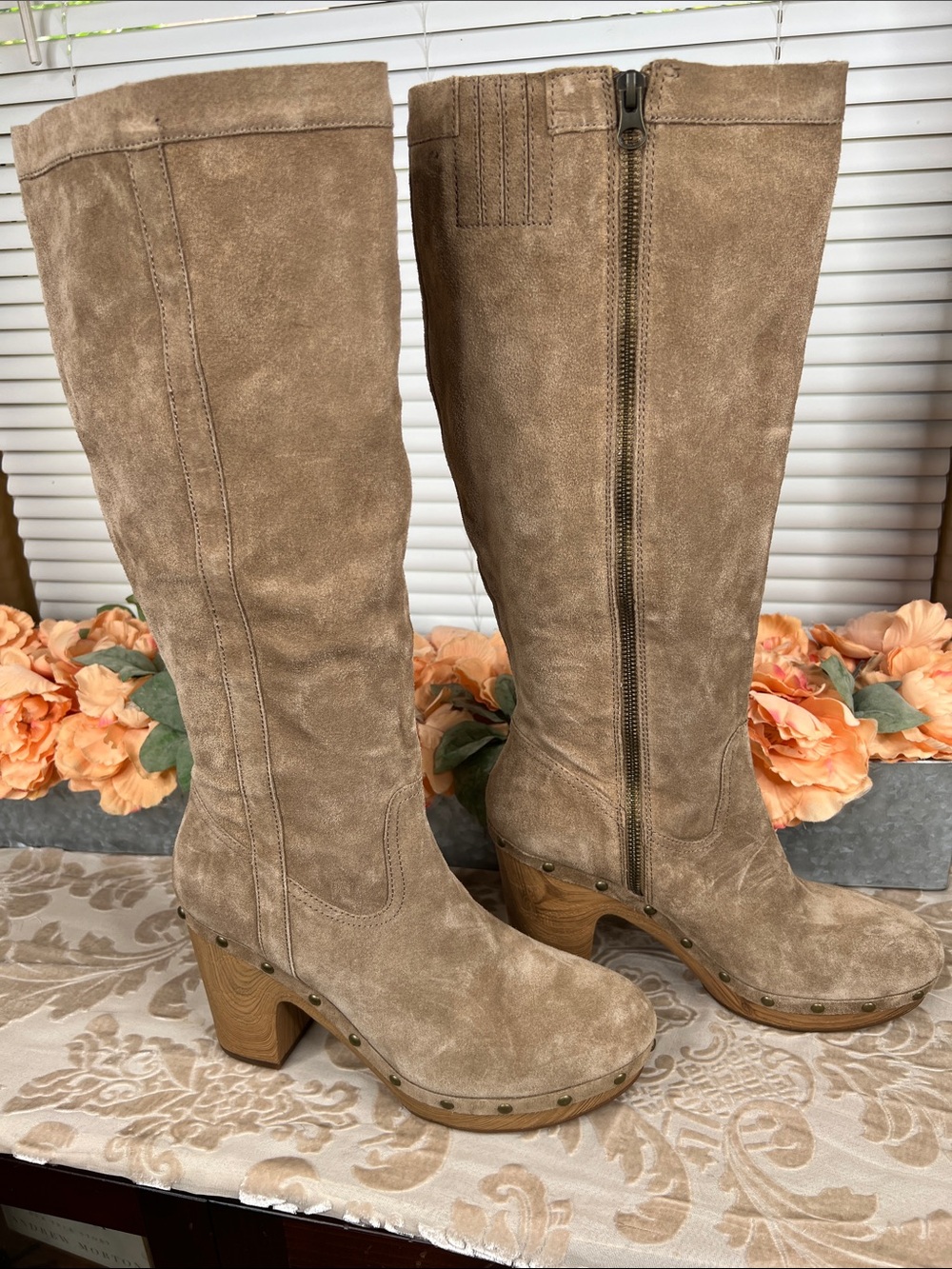 NWOB Kork-Ease Danbury Suede Wood Platform Boots Size 9.5